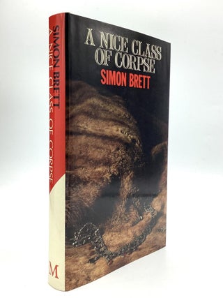 Item #78199 A NICE CLASS OF CORPSE. Simon Brett
